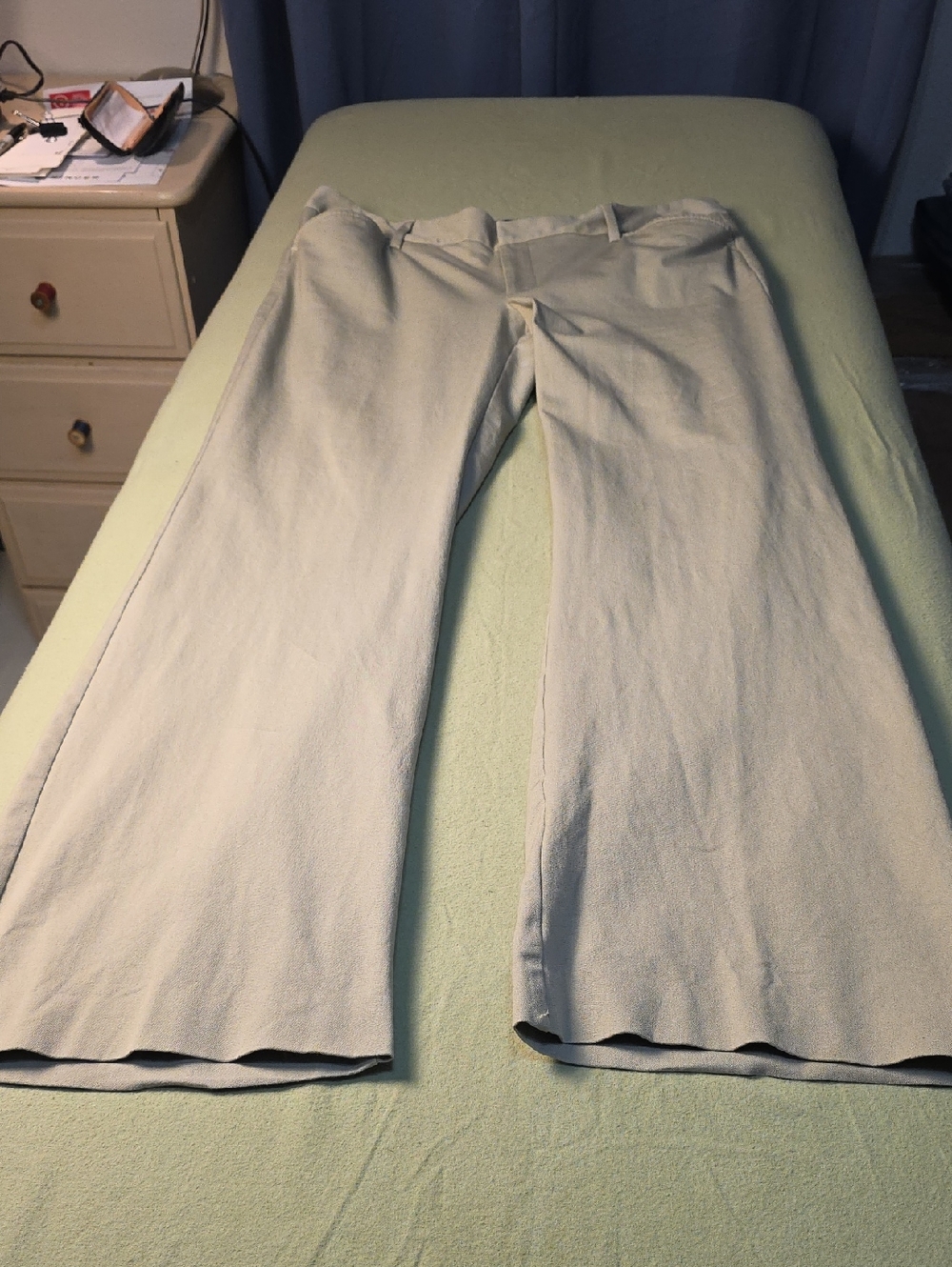 Eddie Bauer Beige Slightly Curvy Fit - Size 14
